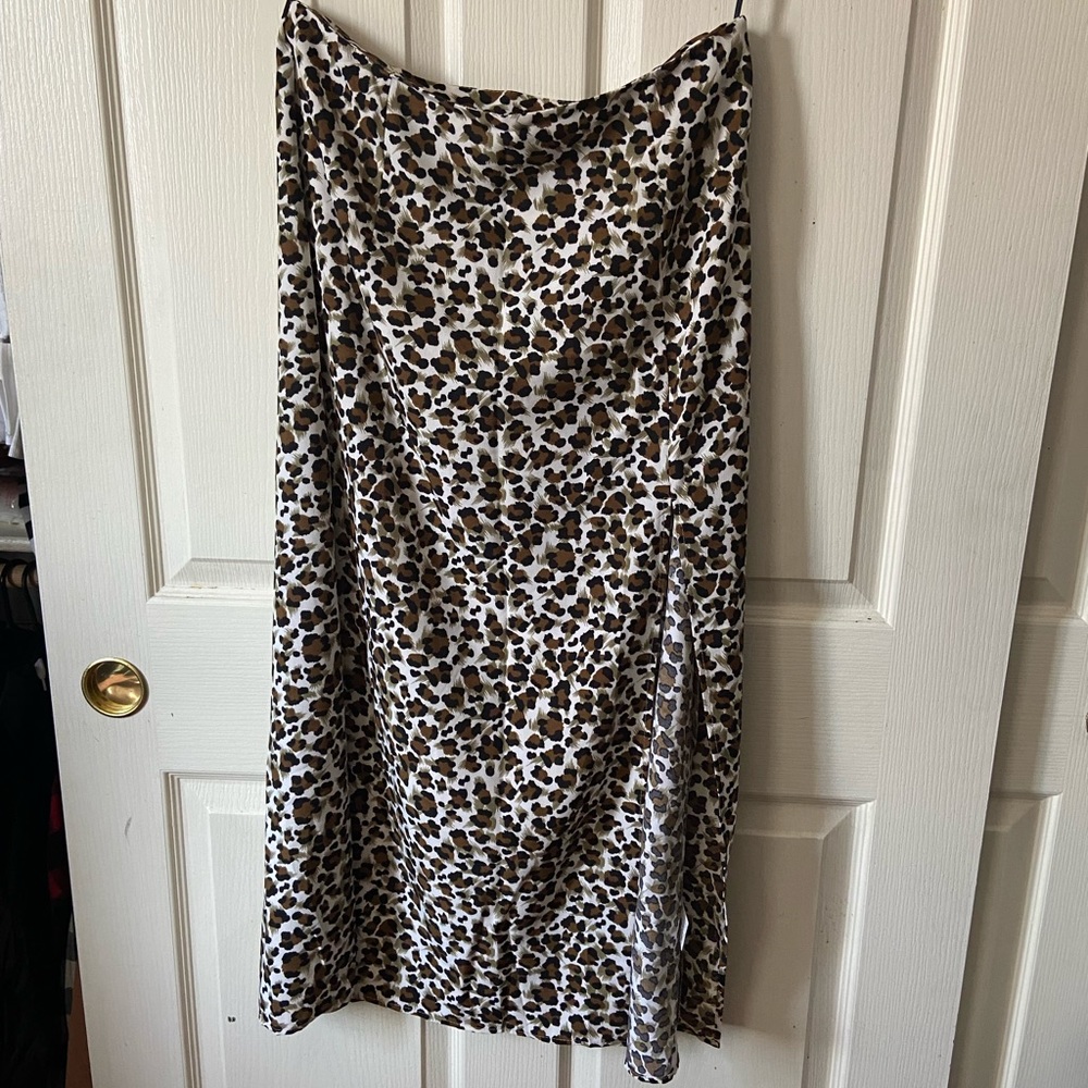 Leopard Slit Skirt